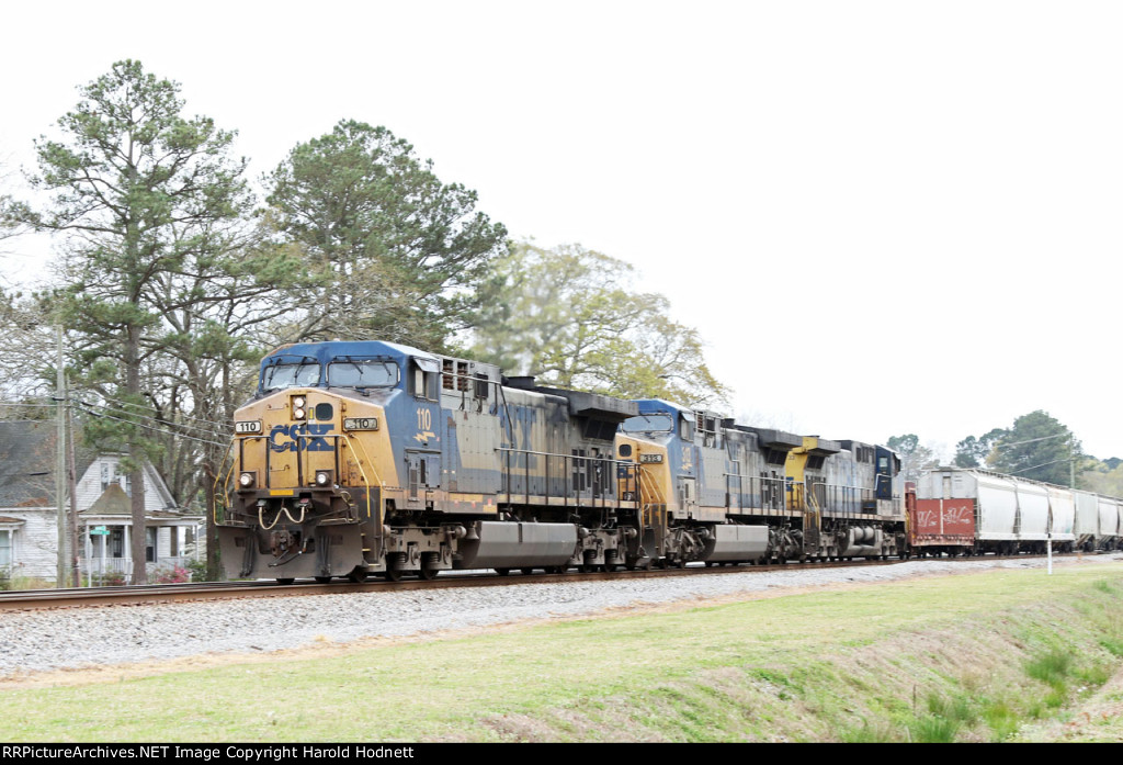 CSX 110 leads 2 other YN2 CW44AC's on train M653-23